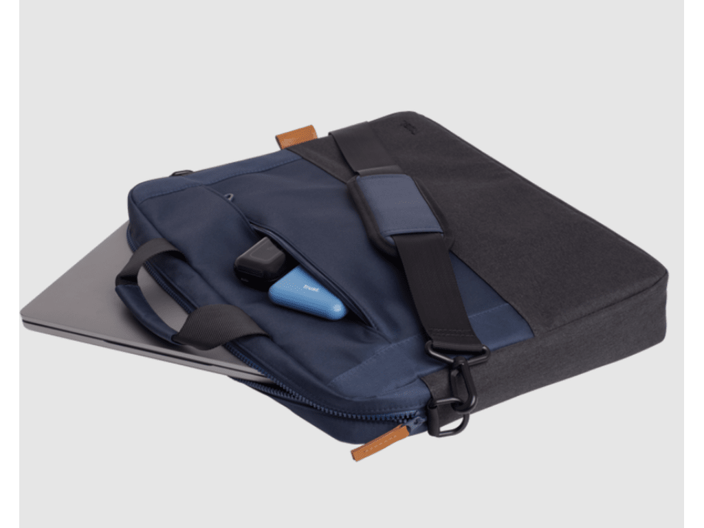 TRUST Lisboa 16" laptop carry bag blue