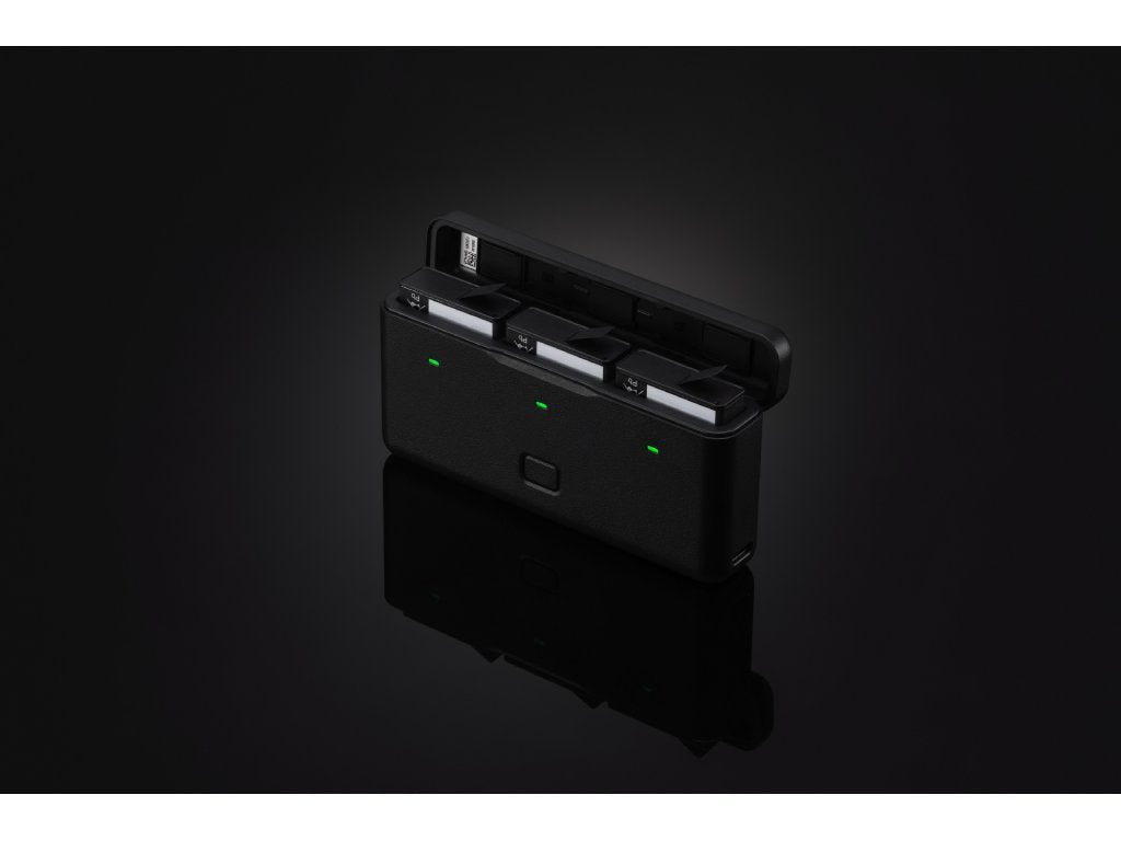 DJI Osmo Action 3 Multifunctional Battery Case - Intelligently fast charges 3 batteries, OA4, OA3