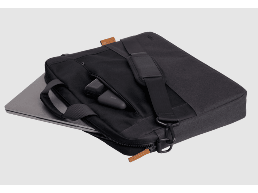TRUST Lisboa 16"  laptop carry bag black